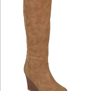 NEW IN BOX.. Journee Boot! Beautiful Brown. Never wore and now don’t fit me.